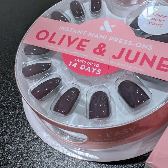 Set of Four (4) NEW Mani Press-On Sets from Olive & June - Picture 9 of 11